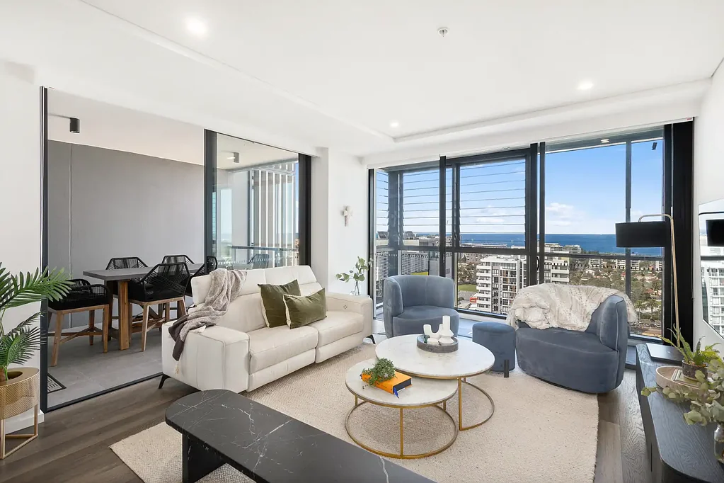 Wollongong 3कमरा Prestigious High-Rise Living with Spectacular Ocean & Escarpment Views