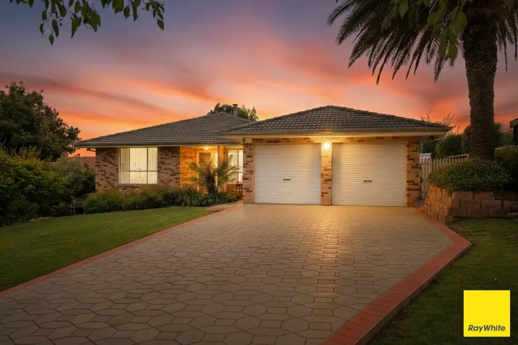 42 Norris Drive, Armidale, NSW 2350