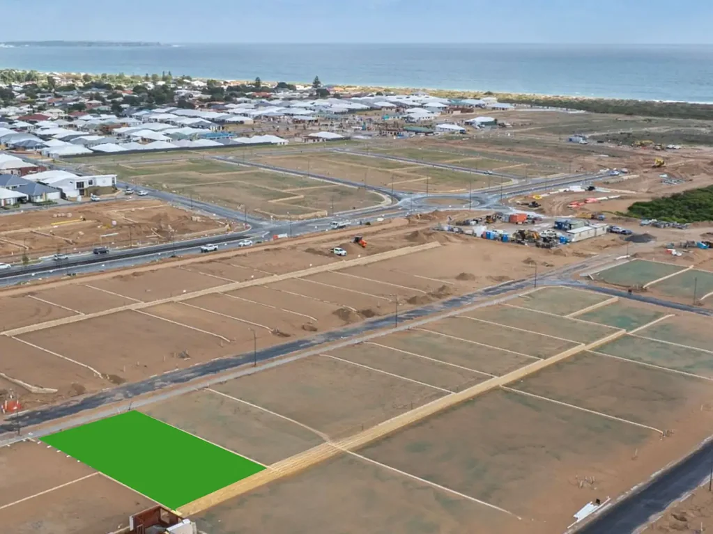 Address Withheld, Madora Bay, WA 6210