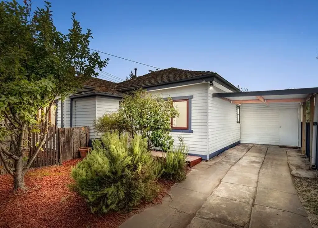 Indoor / Outdoor Appeal