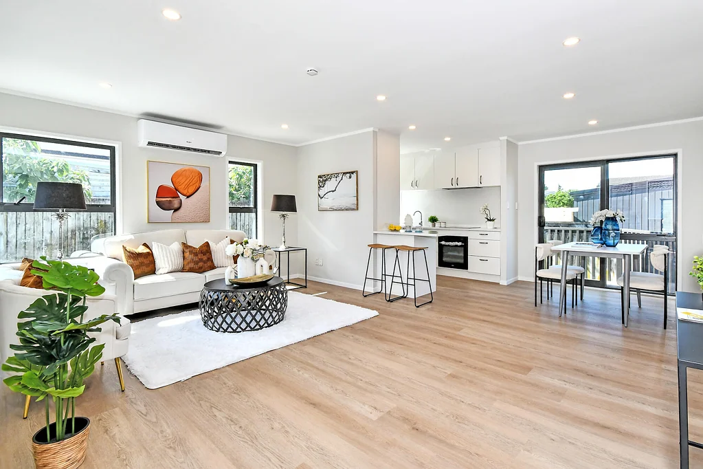 Mangere East 3房  NOT A TOWNHOUSE- Room For Granny