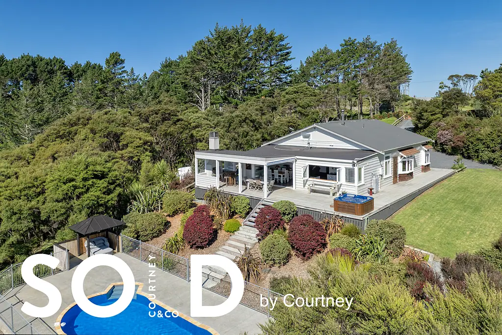 10 Kaipara View Road, Helensville, Rodney, Auckland