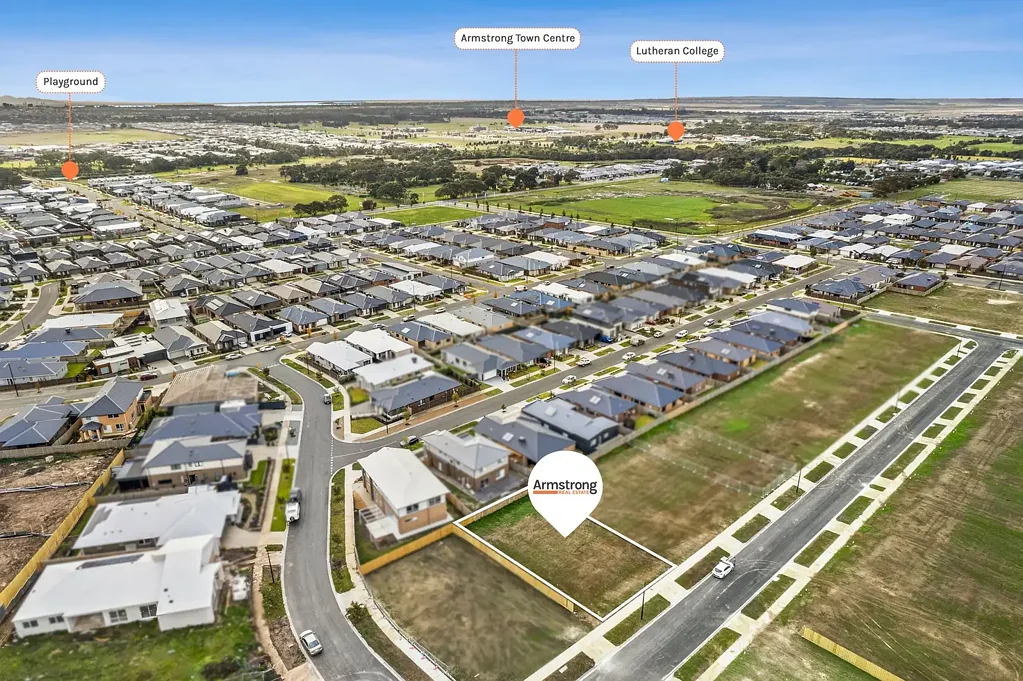33 Sittela Street, Mount Duneed, VIC 3217