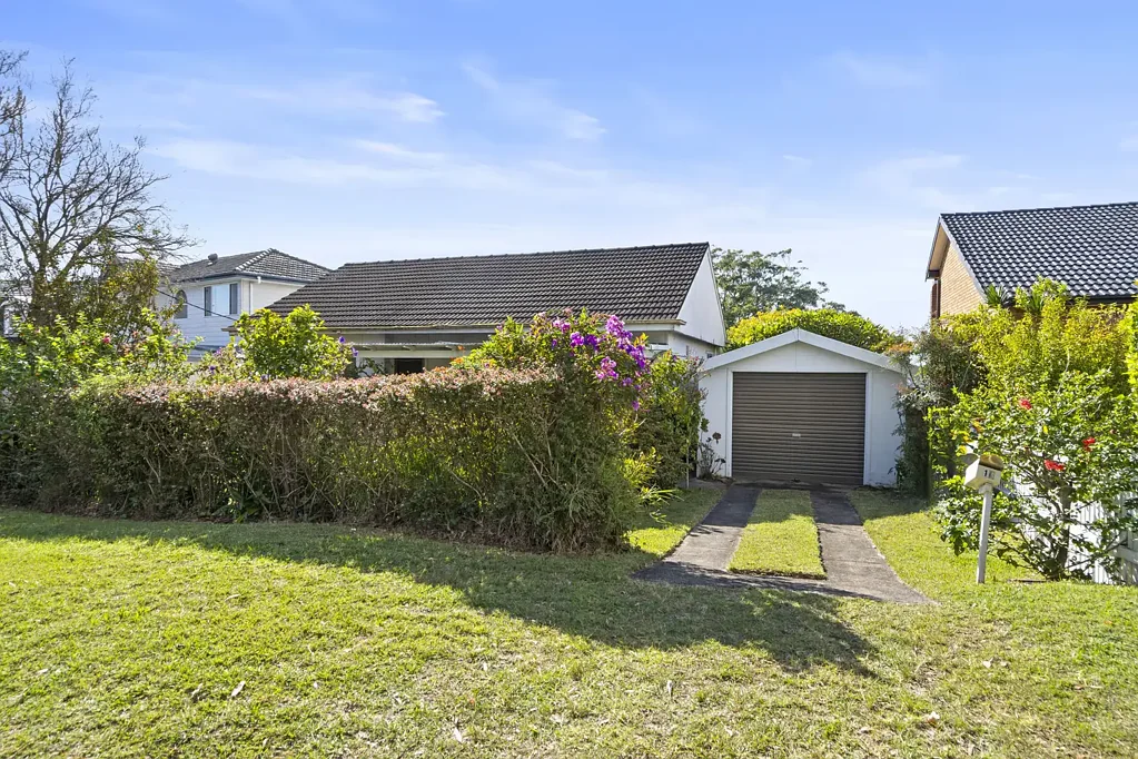 10 Gould Avenue, Narraweena, NSW 2099