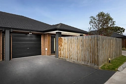 15/6 McKay Place, Melton South