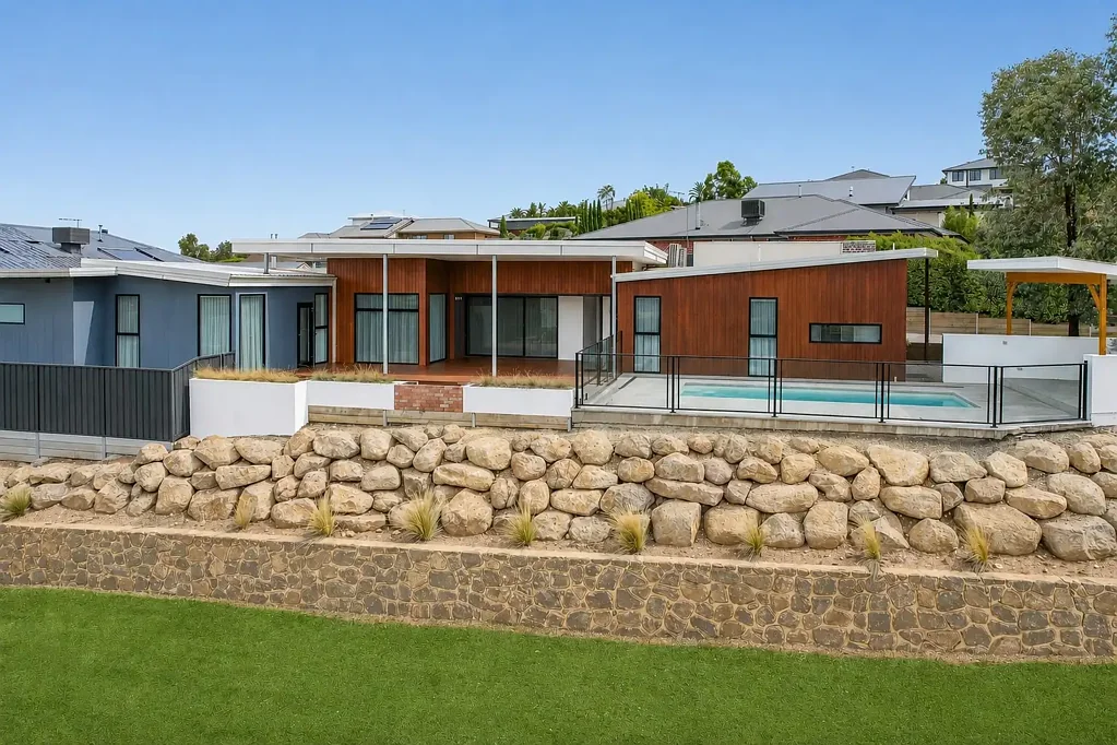 Darley 5ਬੈੱਡਰੂਮ Luxurious House with Pool and exceptional views