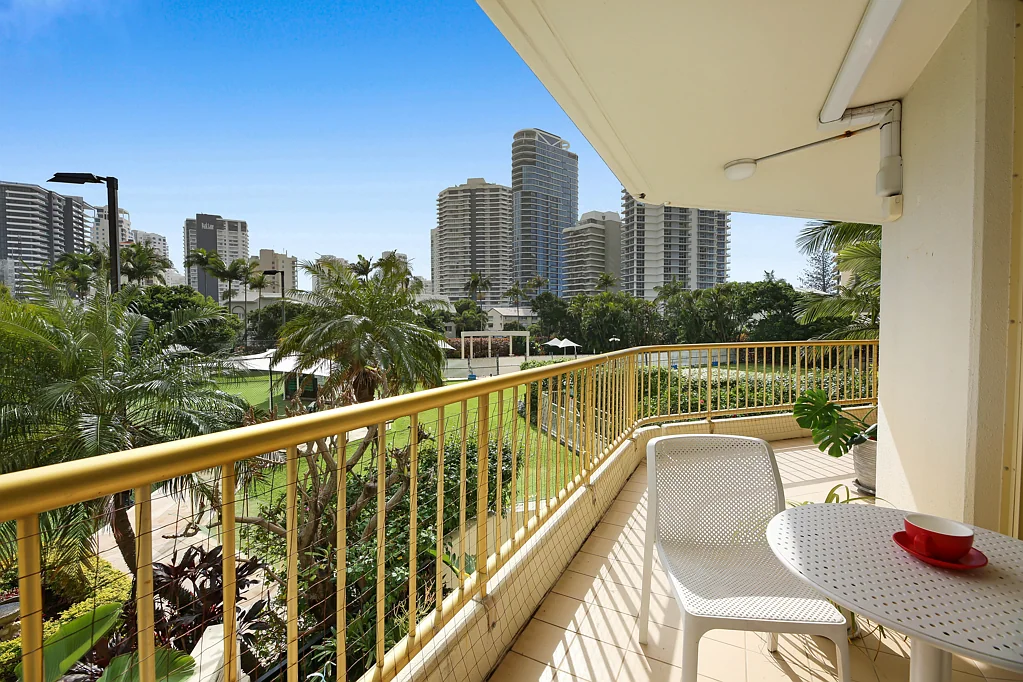 22/1 Serisier Avenue, Main Beach, QLD 4217