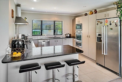 21 View Road, Tītahi Bay, Porirua City, 6 slaapkamers, 3 badkamers, House