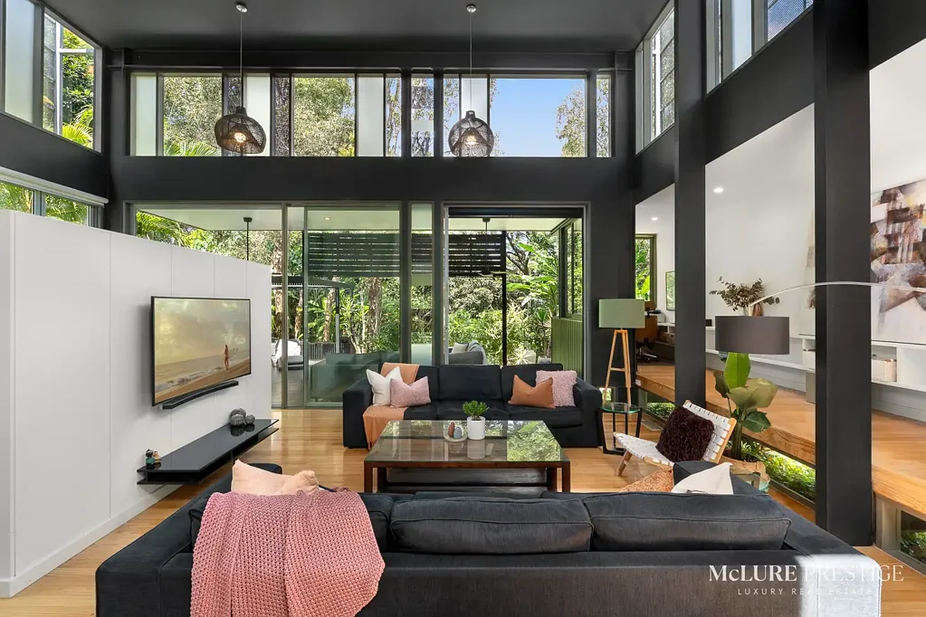 Noosa Heads 3ਬੈੱਡਰੂਮ Architectural Living Framed by Bushland and Light