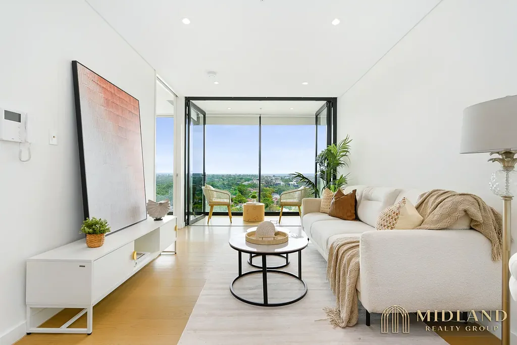 Sunlit & Spacious One Bedroom With Uninterrupted Views on Top Floor