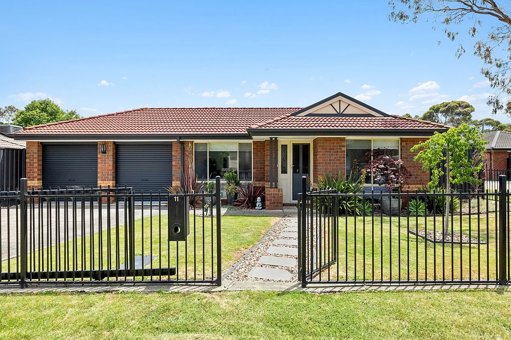 11 Windella Grove, Skye, VIC 3977