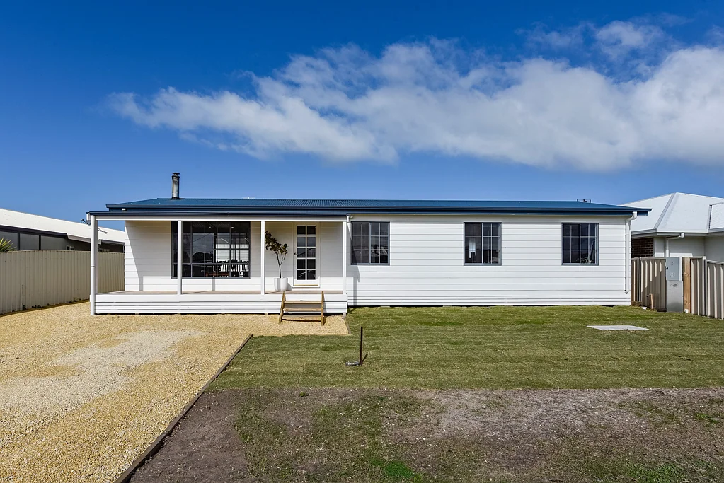 18 Thompson Road, Robe, SA 5276