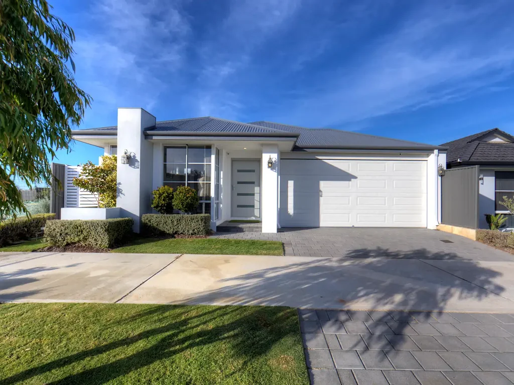 13 Selacosa Avenue, Jindalee, WA 6036