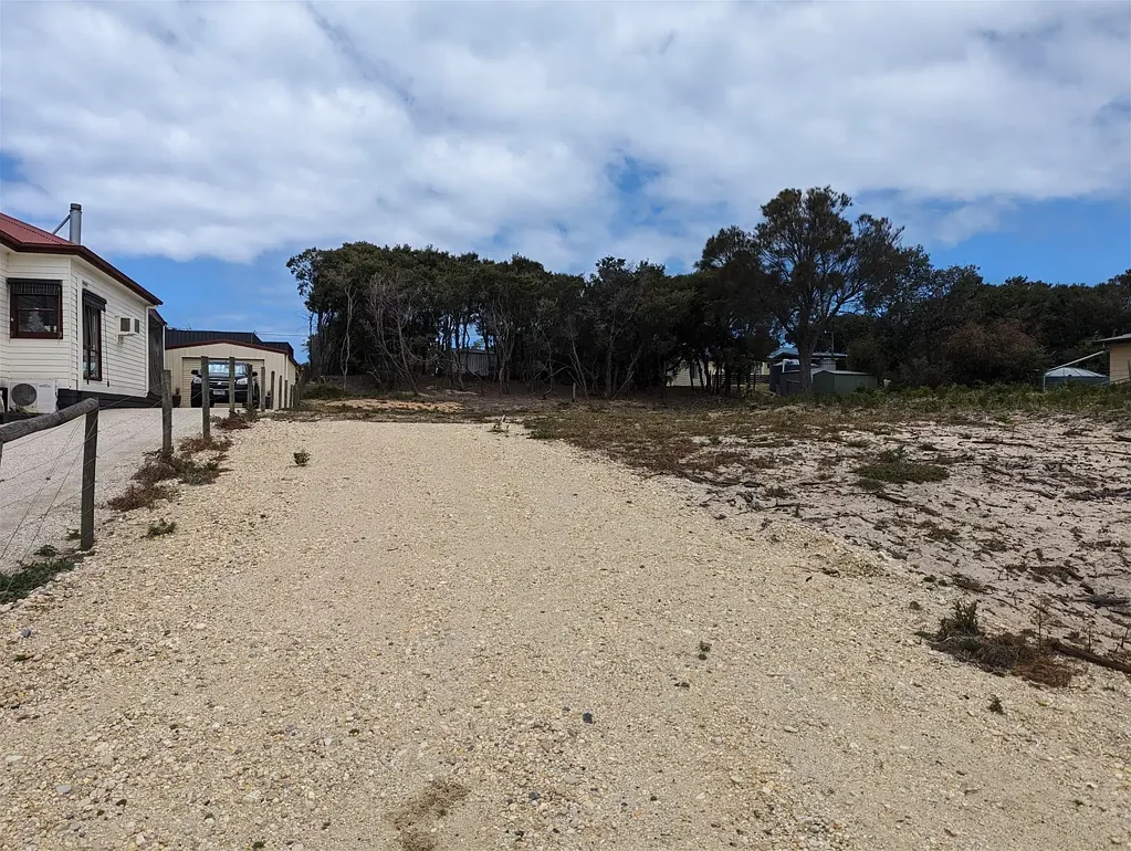 Golden Beach Amazing Opportunity: 600 Square Meter Block of Land in Golden Beach