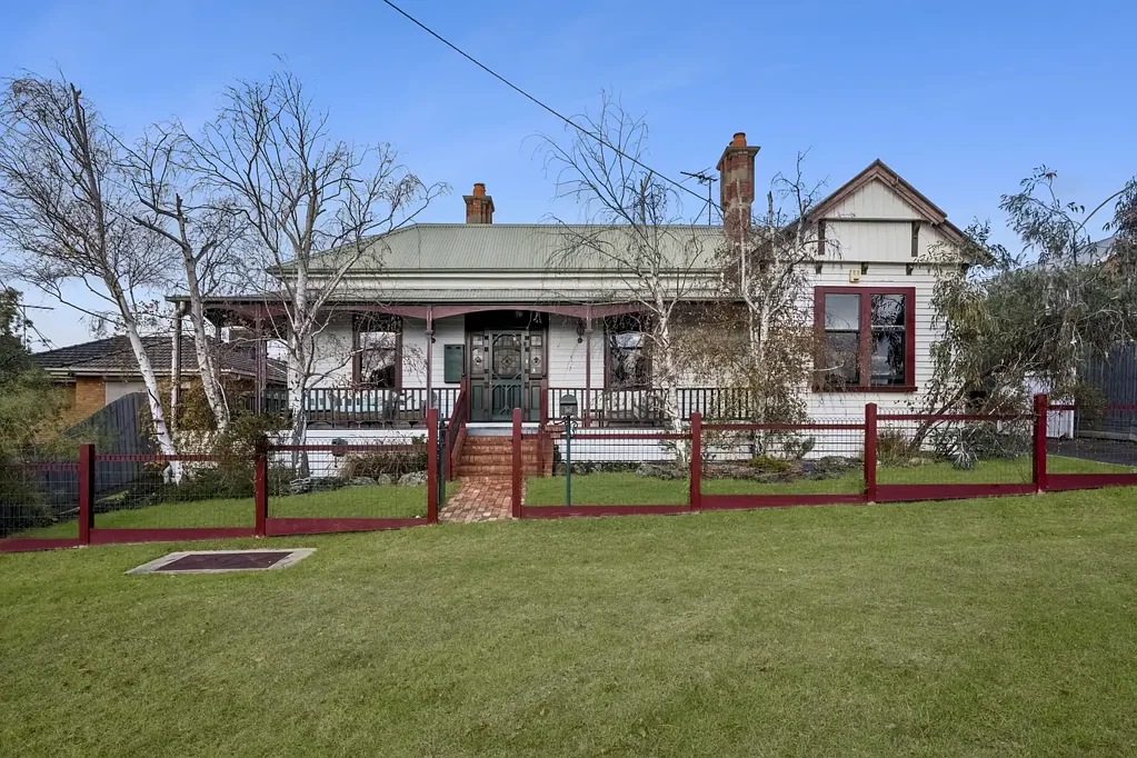 Portarlington 4房  "The Vicarage" – A Grand Coastal Estate Circa 1888