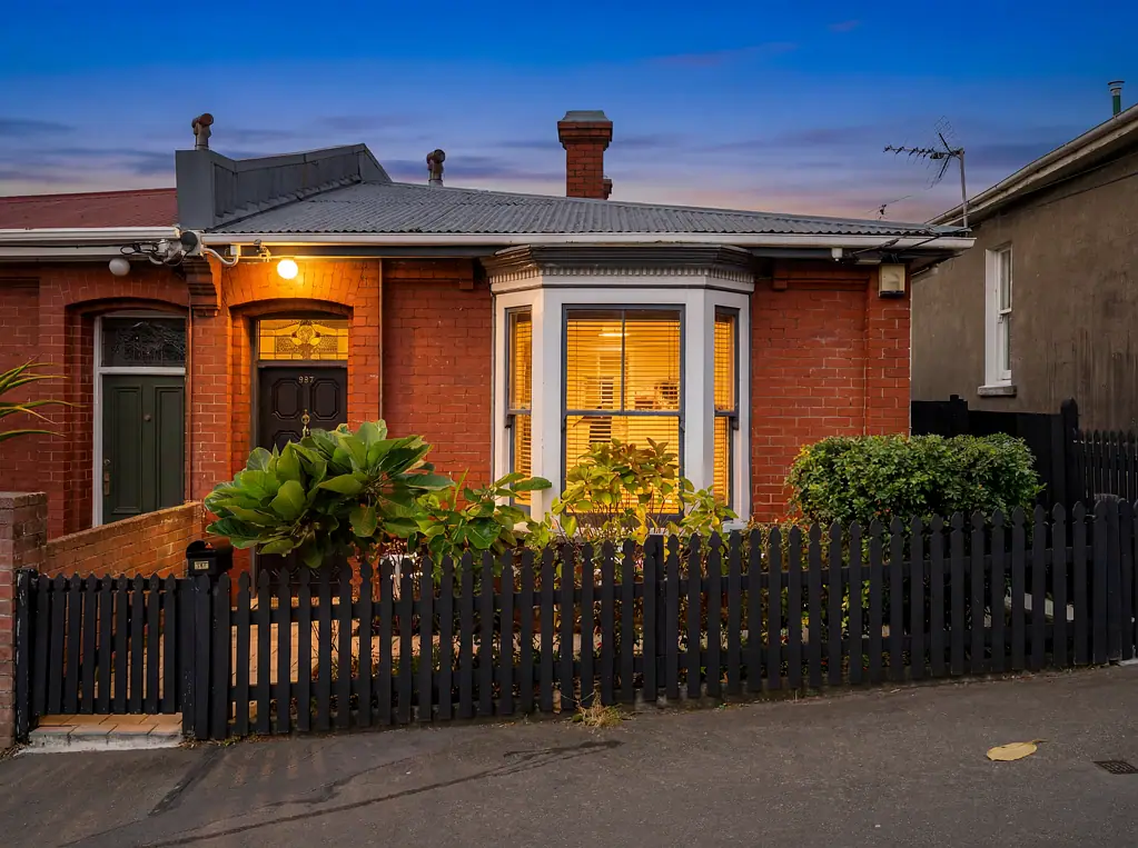 Newtown 2房  Relocated Vendor - BEO $765,000