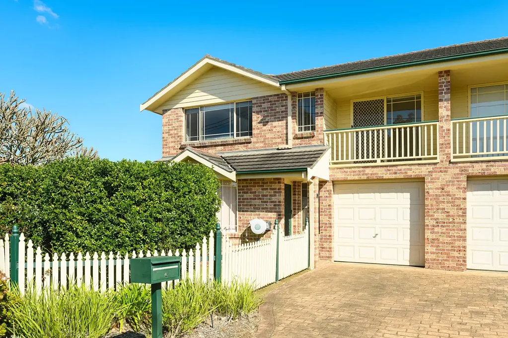 Jannali 2 Bedroom Convenient Lifestyle