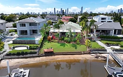 10 Blair Athol Crescent, Bundall