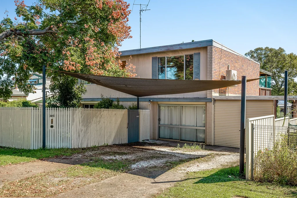 369 Hume Street, Kearneys Spring, QLD 4350