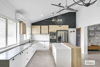 Katherine 5房  Must See to Beleive - Stylish, Upgraded Family Home in Katherine East