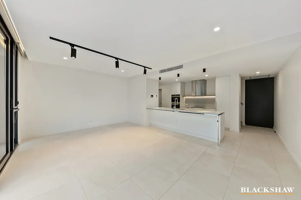 Contemporary and Classy on Canberra Ave