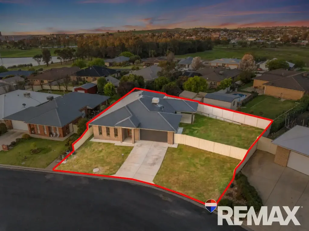 Junee 4Kwarto Contemporary Comfort in a Coveted Junee Setting