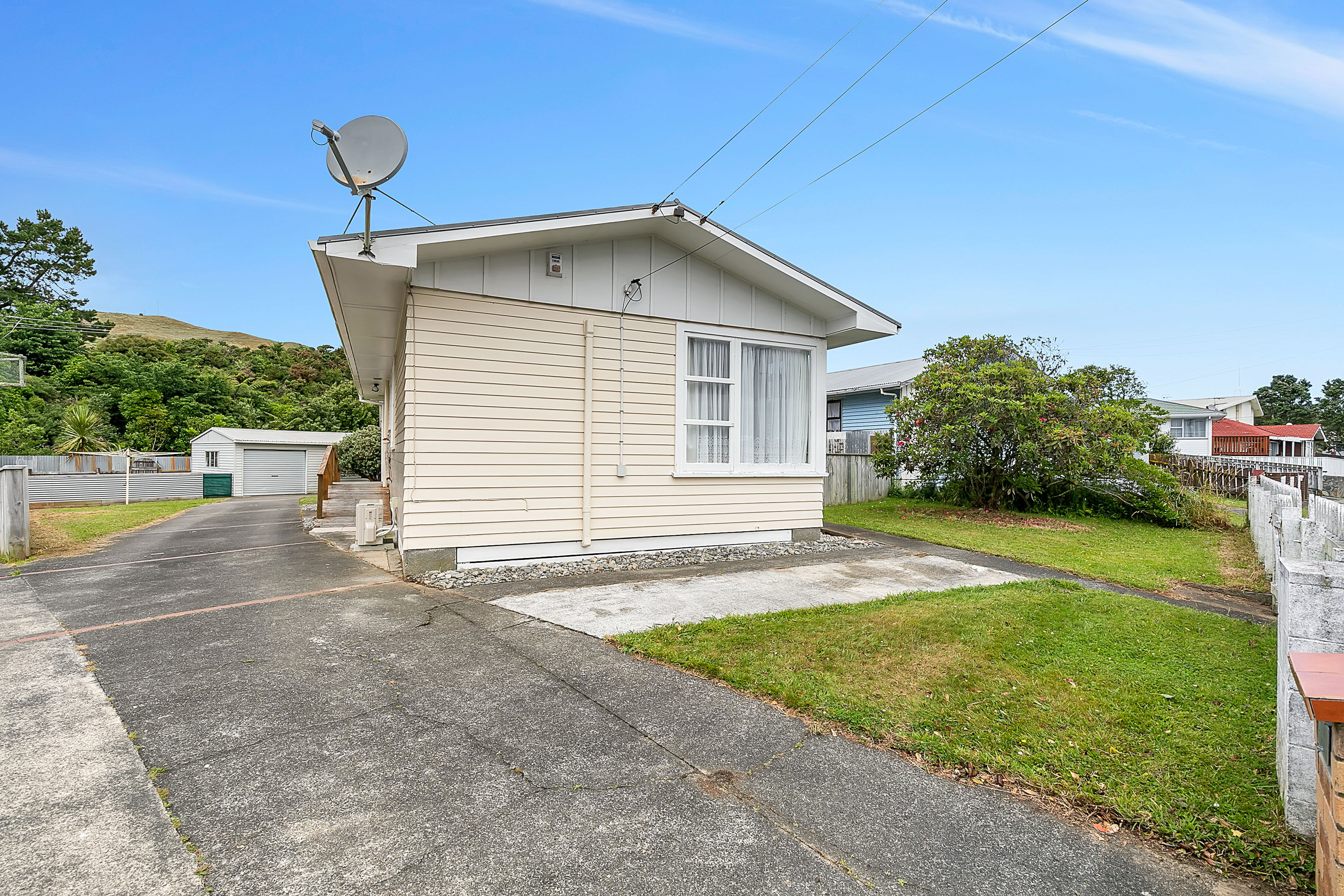 98 Driver Crescent, Cannons Creek, Porirua, 2 habitaciones, 1 baños, House