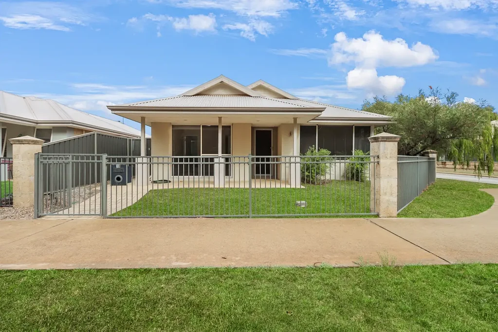 10 Boys Road, Pinjarra, WA 6208