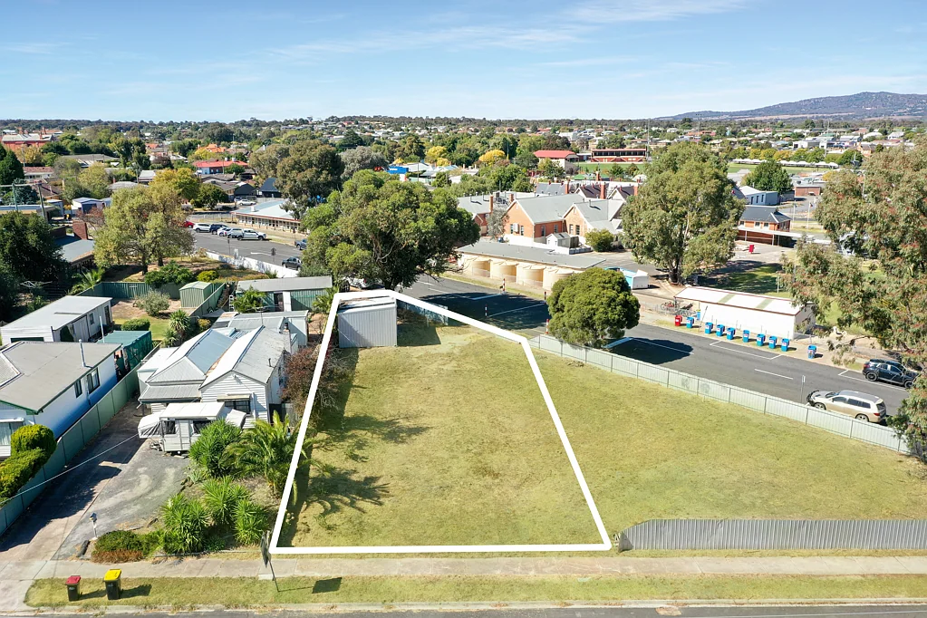 Stawell RARE CENTRAL BUILDING BLOCK