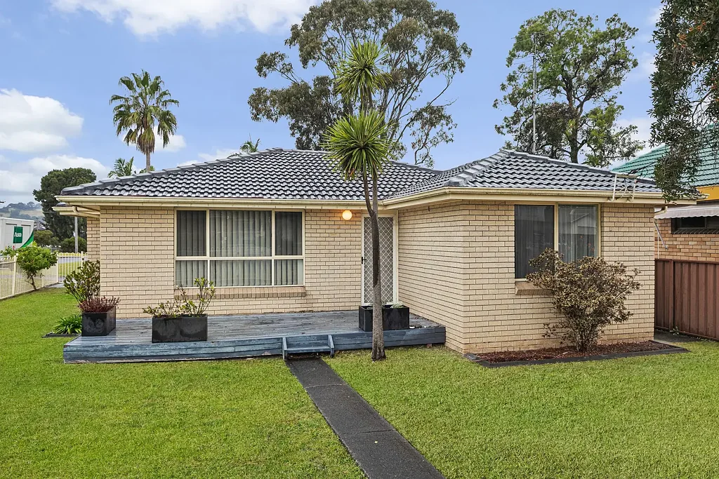 Oak Flats 3房  Big Block, Big Potential in the Heart of Oak Flats