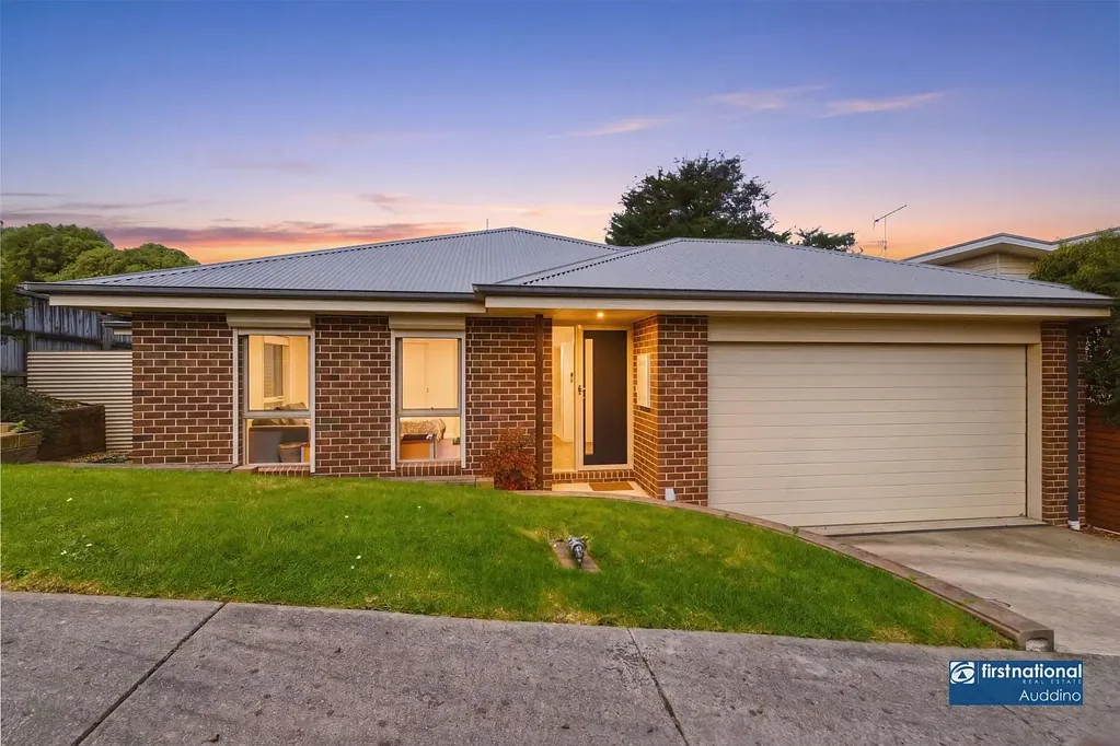 Korumburra 3Habitaciones Family Comfort & Modern Living in a Prime Location