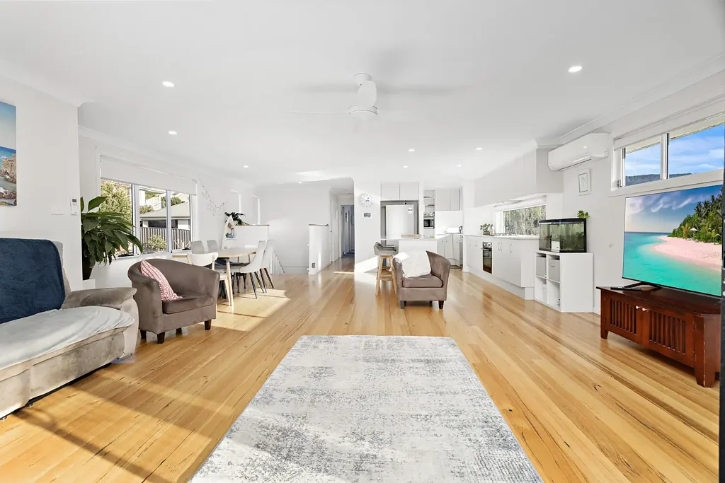Jamberoo 5部屋 Elevated Modern Family Home with Uninterrupted Escarpment Vistas