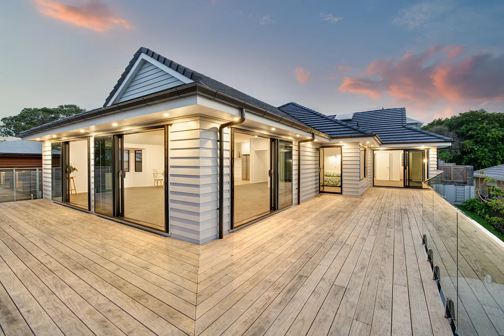 Stanmore Bay 5房  Coastal Paradise Clifftop with Sweeping Views!