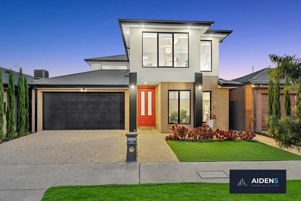 Rockbank 4房 现代优雅，全家尽享 Statement, Boutique Home with 3 Ensuite Bedrooms, Lux Interiors & Lavish Storage Solutions