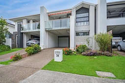 34 Daydream Crescent, Springfield Lakes