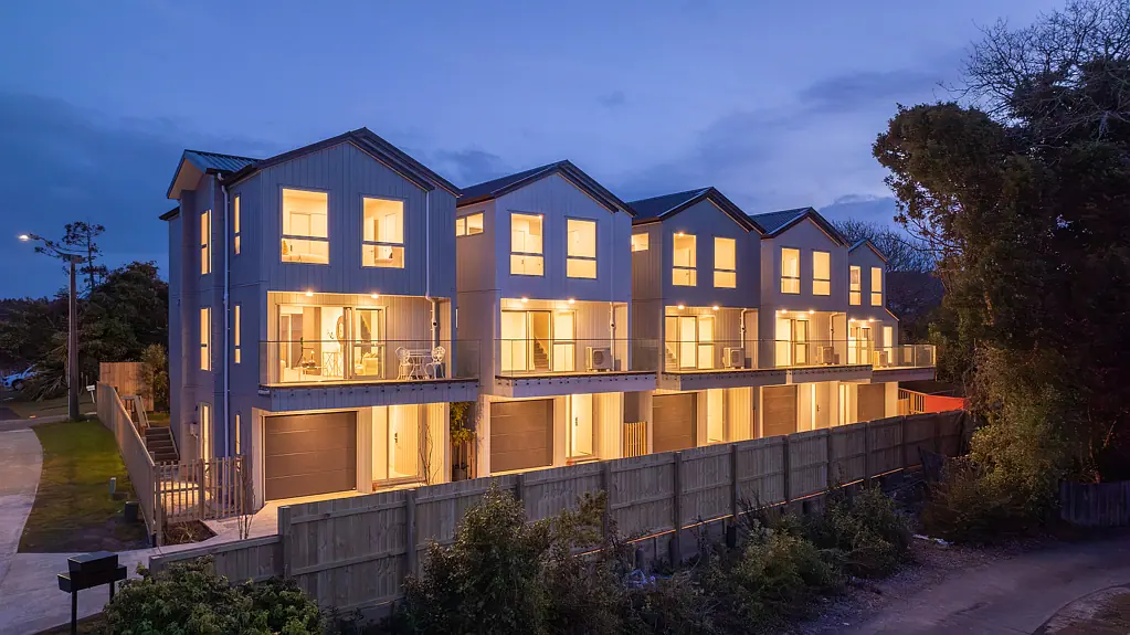 New Lynn 4Kwarto Brand New Freestanding Home in Prime New Lynn