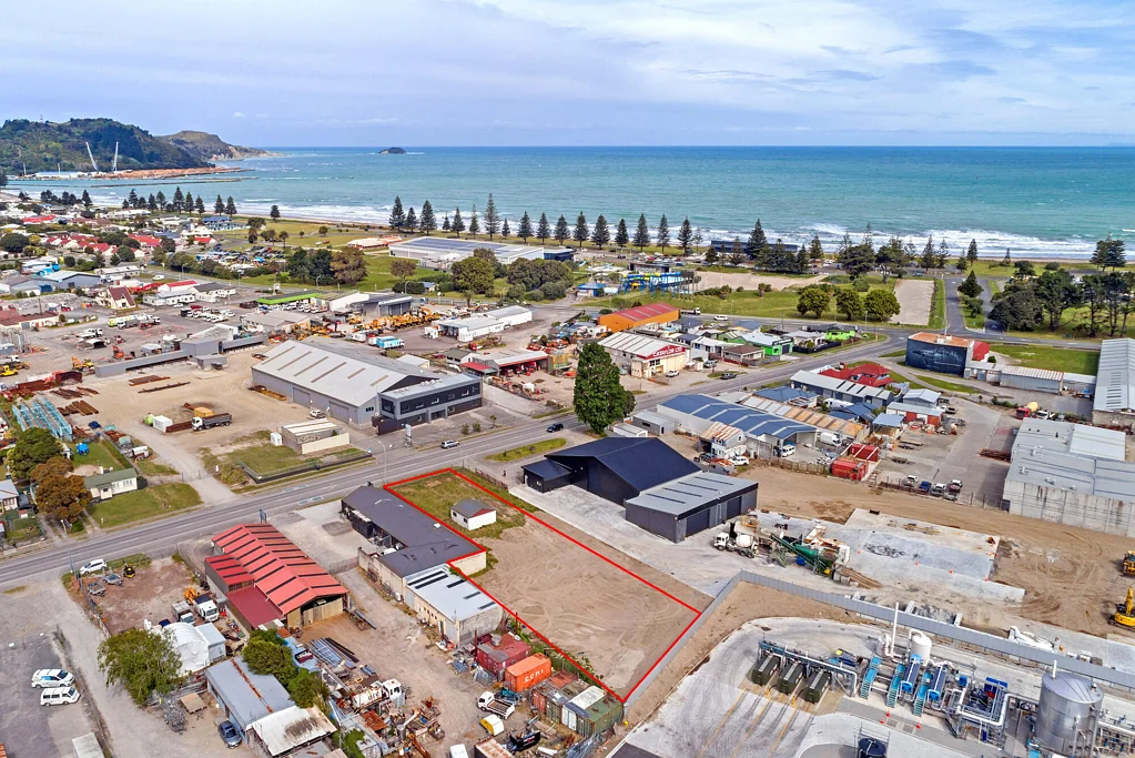 Awapuni Prime industrial canvas