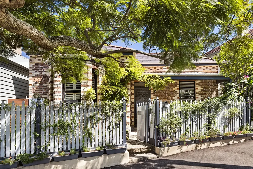 32 Ballast Point Road, Birchgrove, NSW 2041