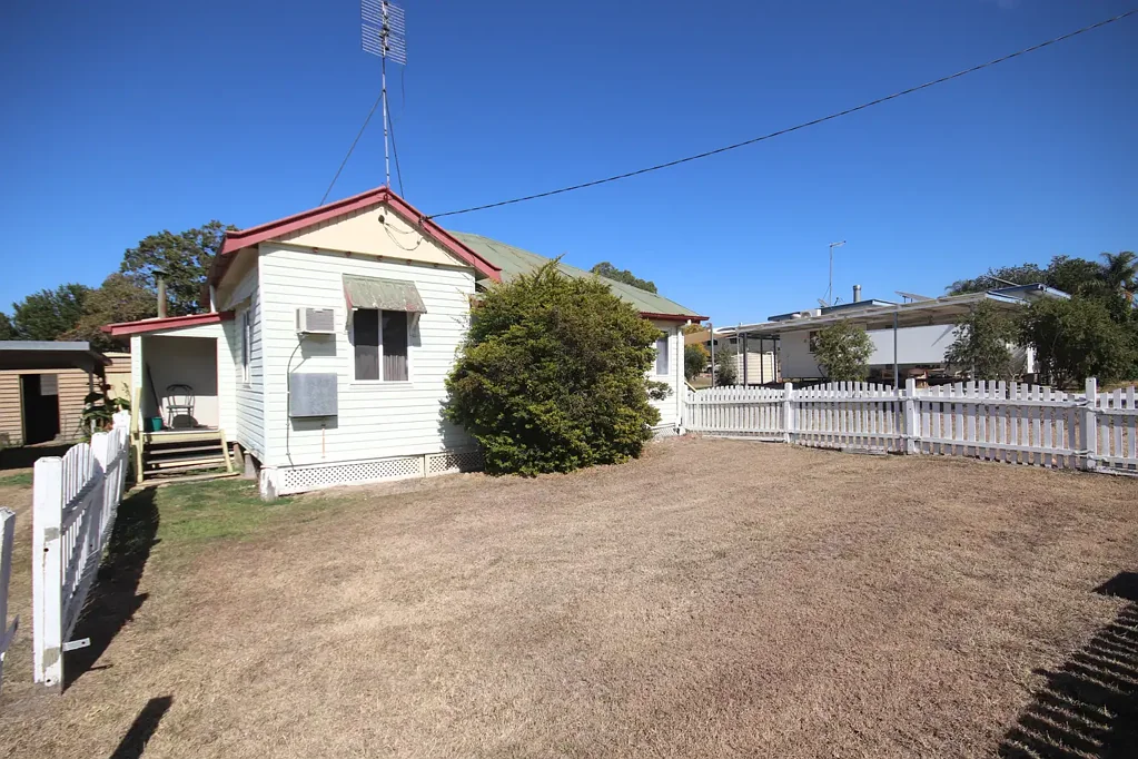 Mundubbera 2房  Cute As A Button