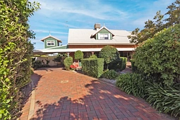 20 Wilkins Grove, Swan Hill