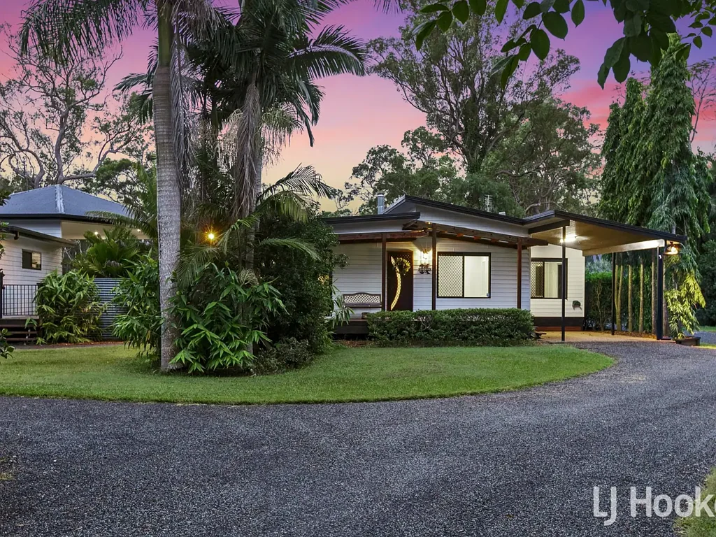 Booral 4침실 Modern Living Meets Wide Open Spaces on 5 acres with style & Space to Grow