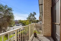 UNIT 3 64 RAILWAY ST, Merewether