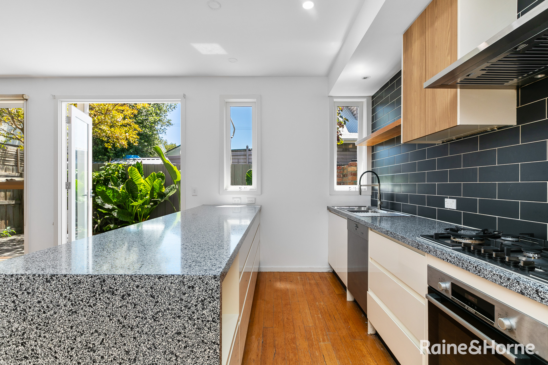 4 HOLDSWORTH LANE, WILLIAMSTOWN VIC 3016, 0 Bedrooms, 0 Bathrooms, House