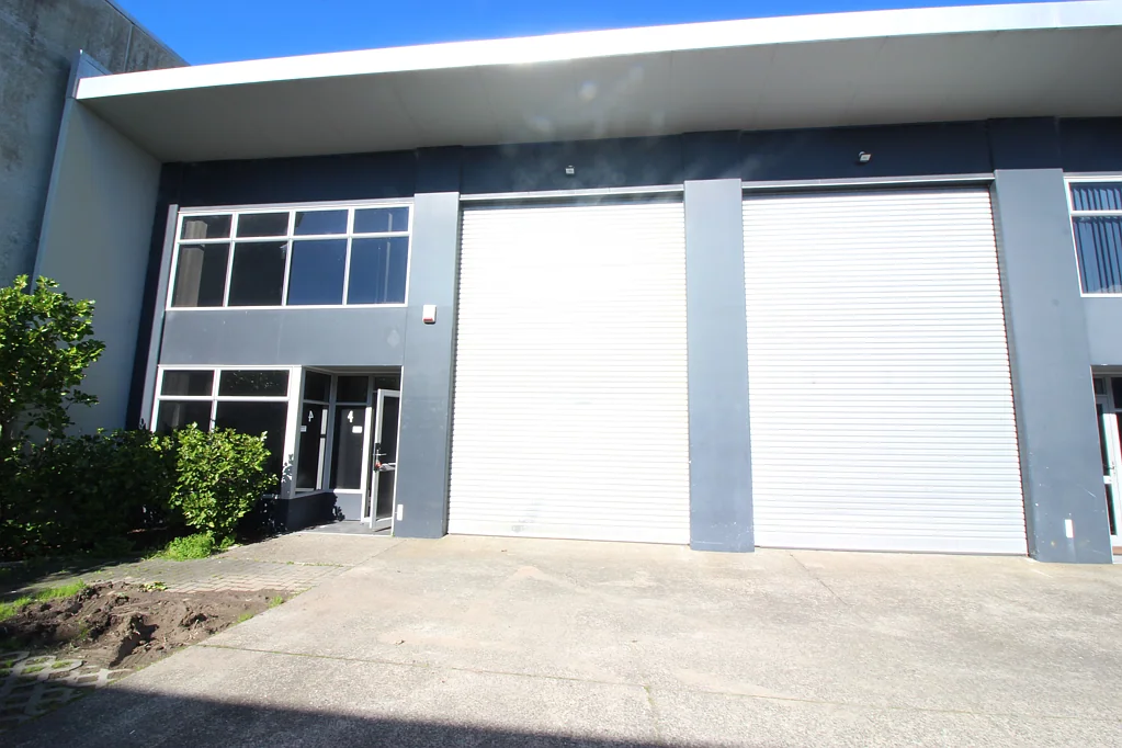 Albany Office warehouse offered for lease