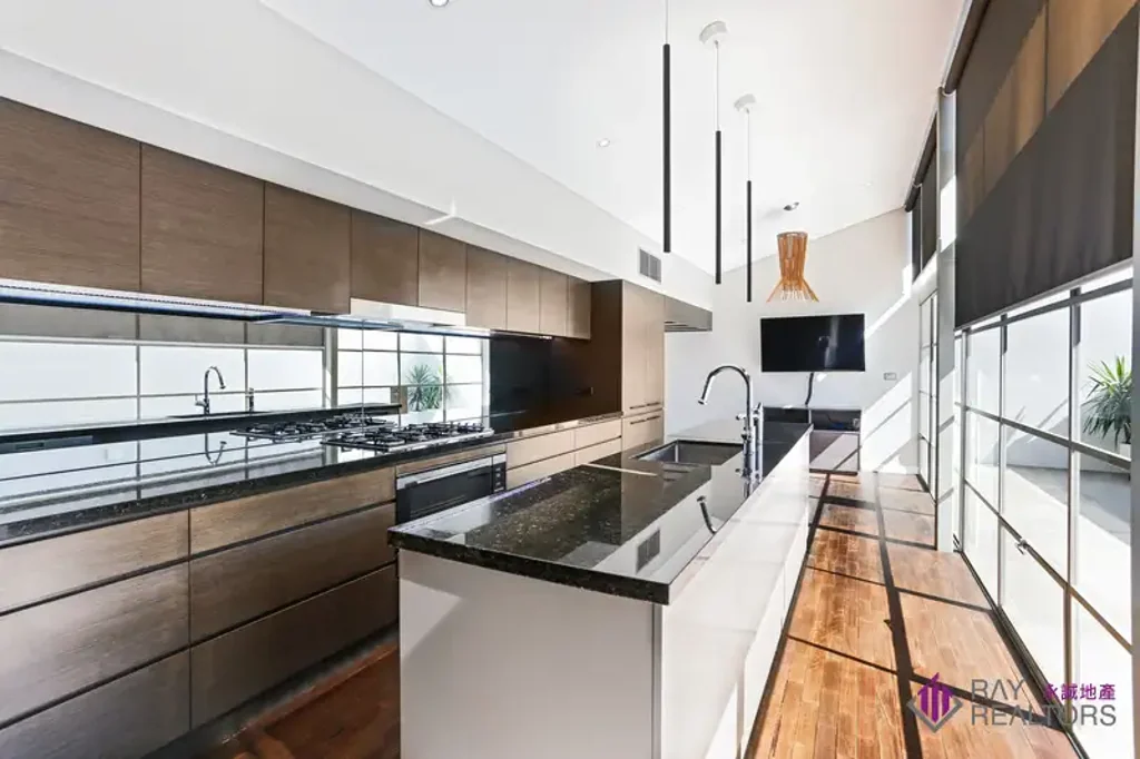 *DEPOSIT TAKEN* Modern Three Bedroom house with expansive architectural design