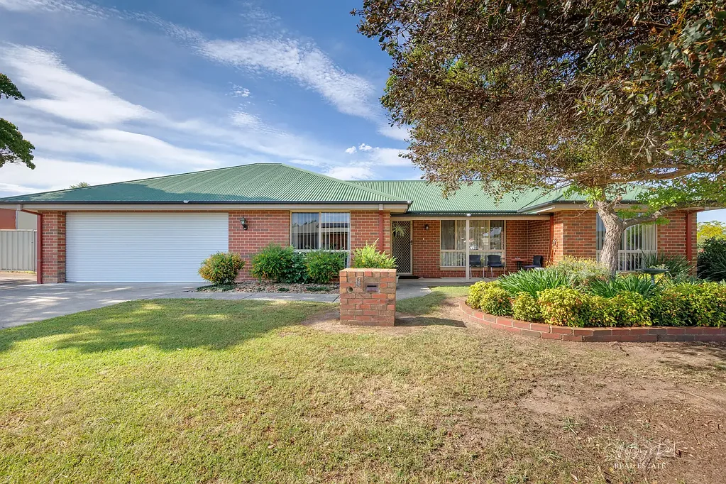 11 CLIFFORD COURT, Wodonga, VIC 3690