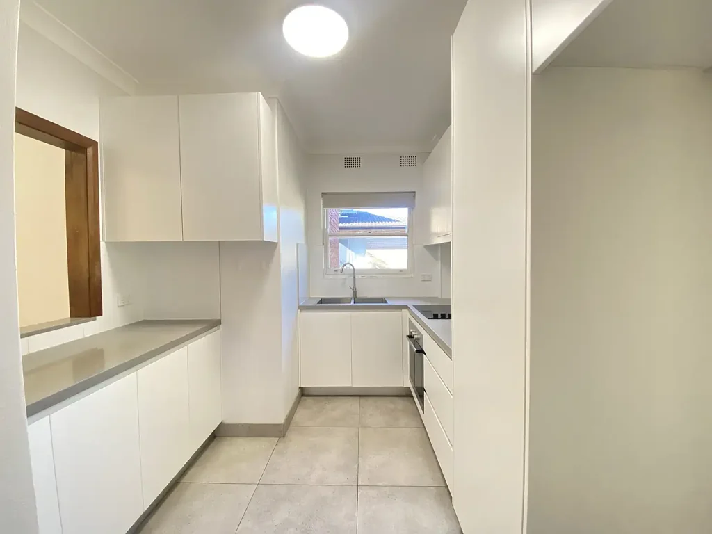 Stylishly 3-Bedroom Apartment in the Heart of Oatley