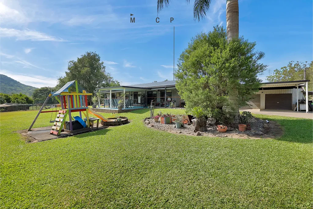 4 Helens Court, Hampden, QLD 4741