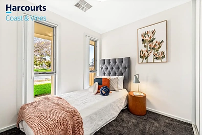 22 Yarr Crescent, Seaford Meadows, SA 5169, 4 slaapkamers, 2 badkamers, House