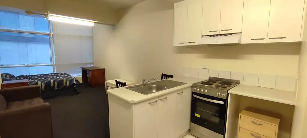 Great Location in Lonsdale Street